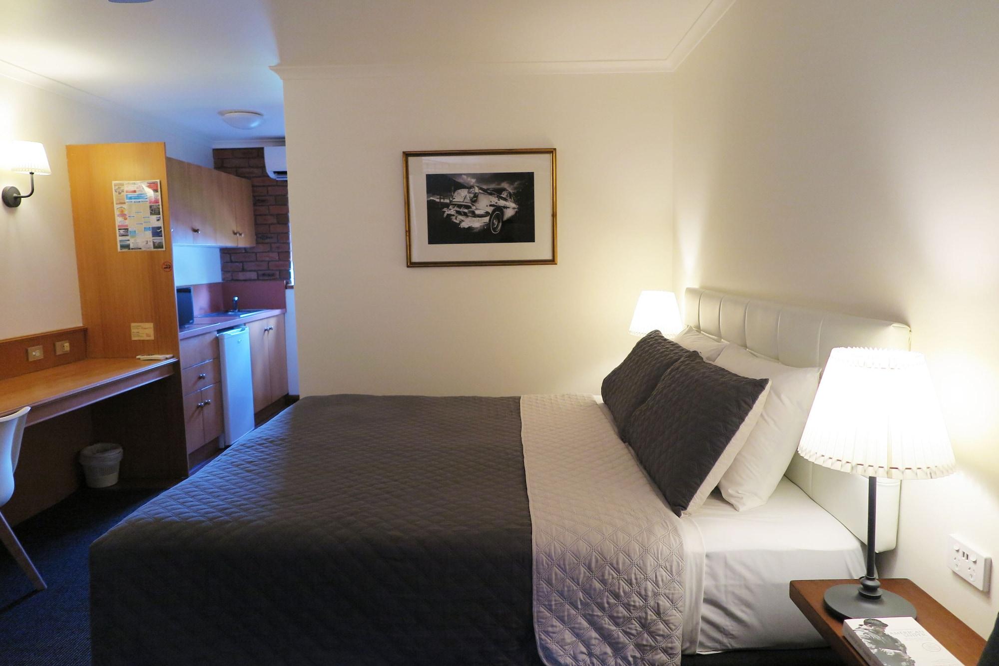 Summerhill Motor Inn (Adults Only) Merimbula Bagian luar foto