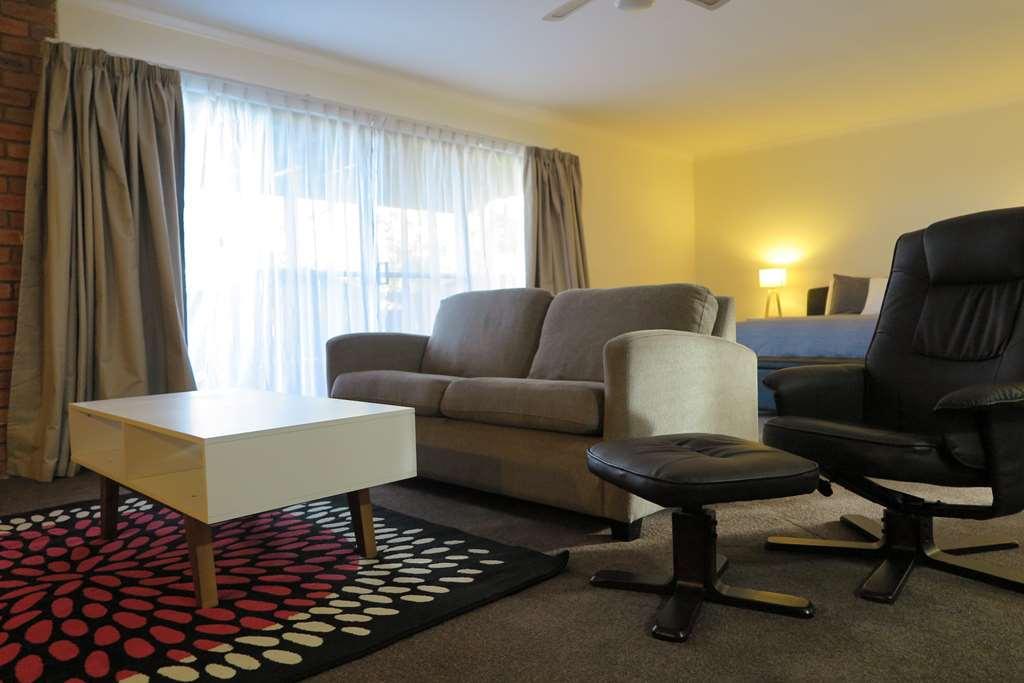 Summerhill Motor Inn (Adults Only) Merimbula Restoran foto