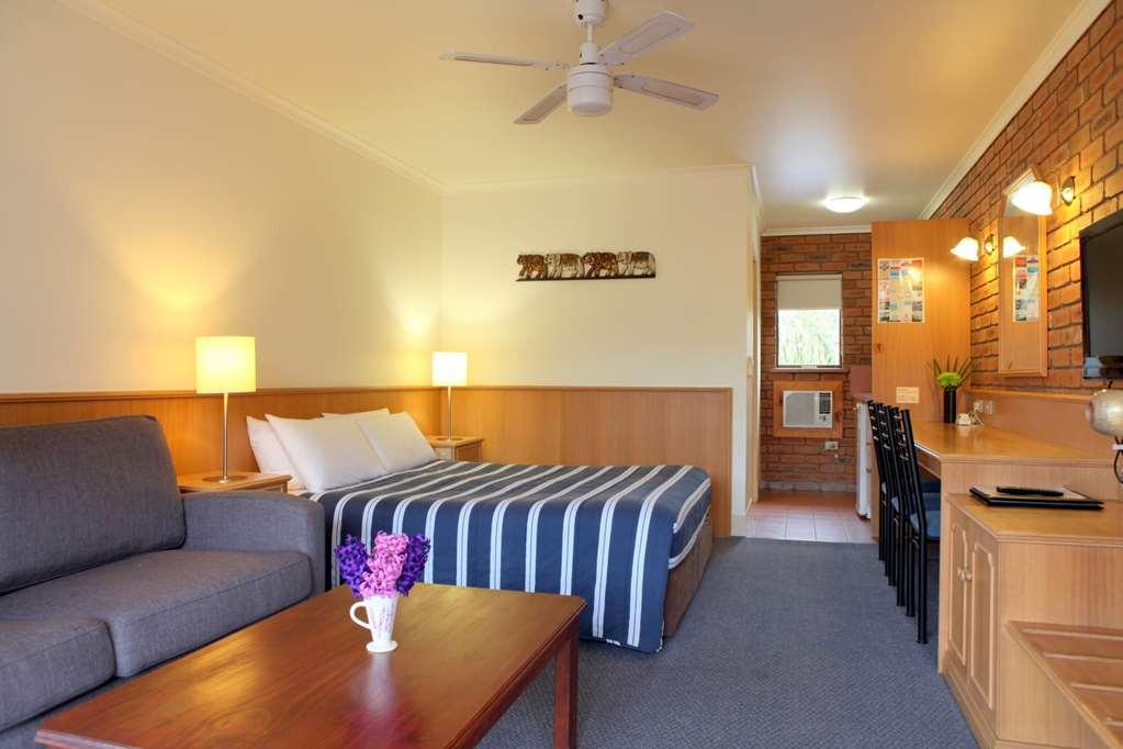 Summerhill Motor Inn (Adults Only) Merimbula Ruang foto