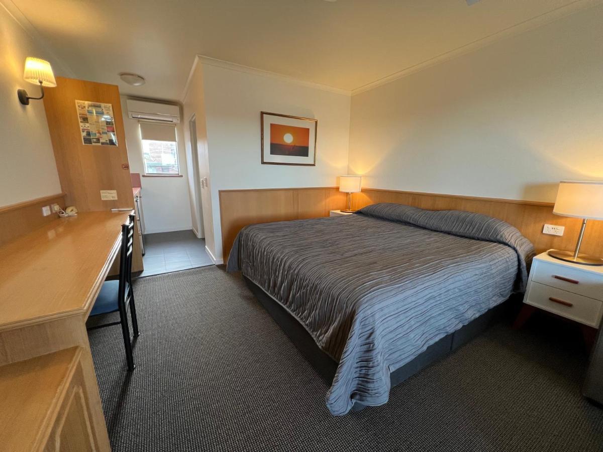 Summerhill Motor Inn (Adults Only) Merimbula Bagian luar foto