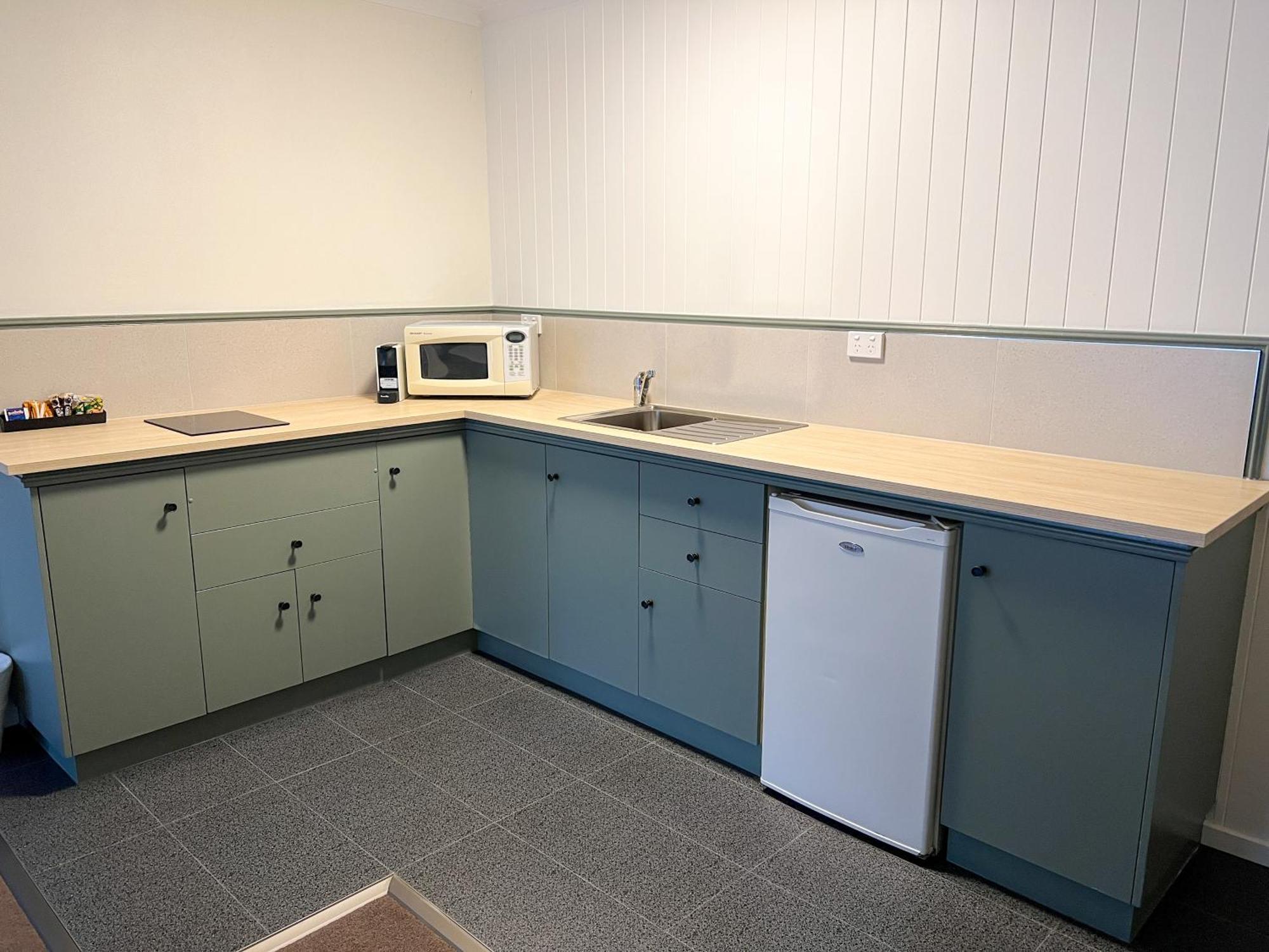 Summerhill Motor Inn (Adults Only) Merimbula Bagian luar foto