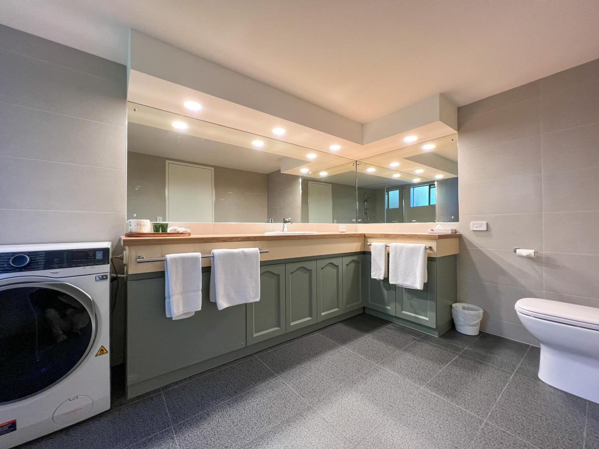 Summerhill Motor Inn (Adults Only) Merimbula Bagian luar foto