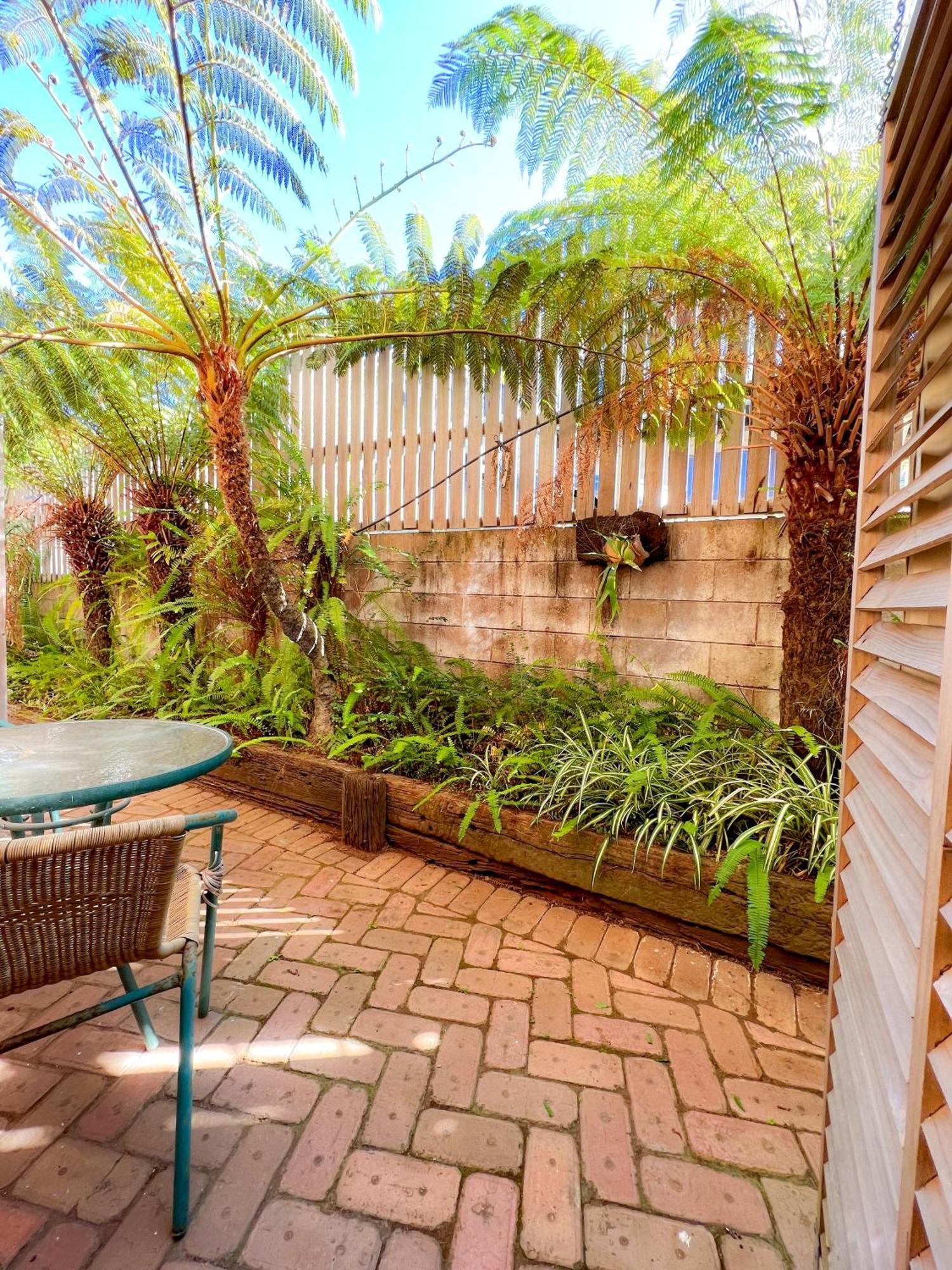 Summerhill Motor Inn (Adults Only) Merimbula Bagian luar foto
