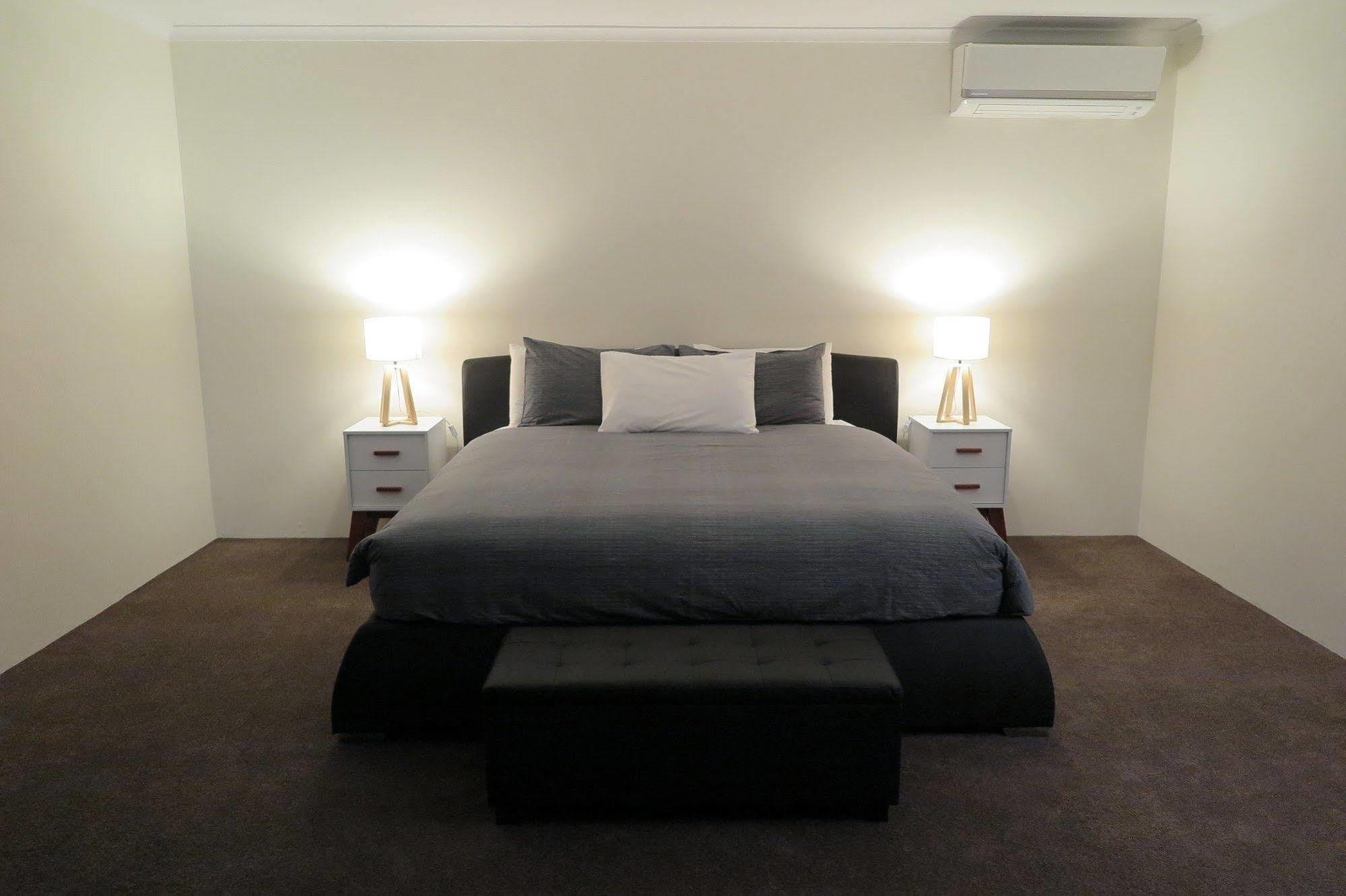 Summerhill Motor Inn (Adults Only) Merimbula Bagian luar foto